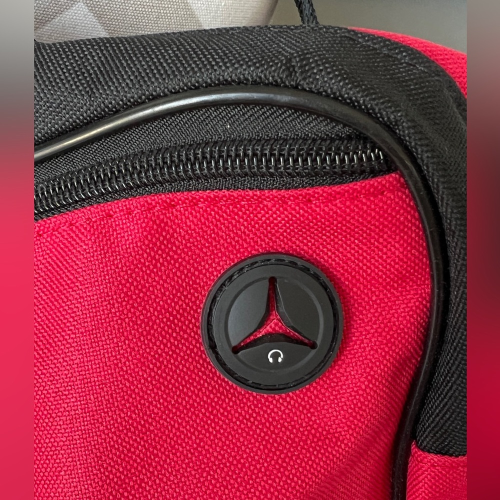 RARE- McDonalds Red And Black With Bottle Holder Lightweight Duffel Bag - Picture 6 of 10